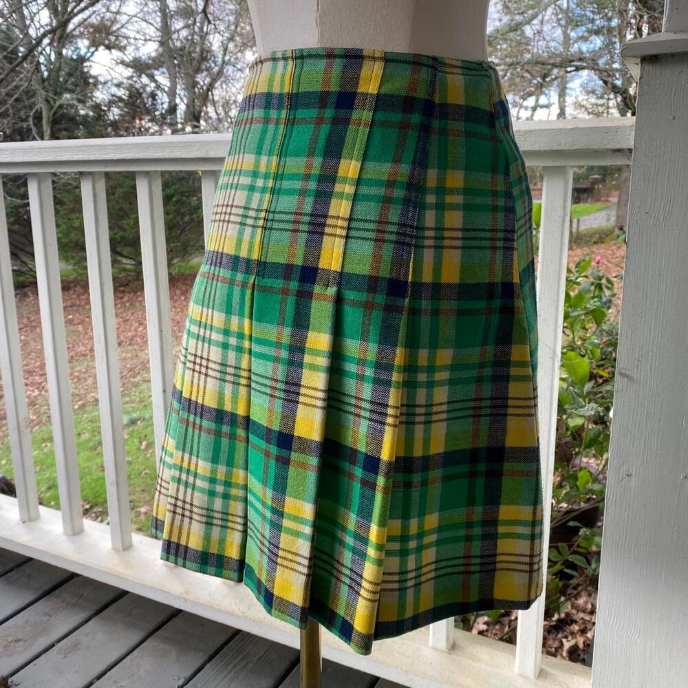 Vintage 70s green plaid pleated mini skirt - Picture 3 of 4